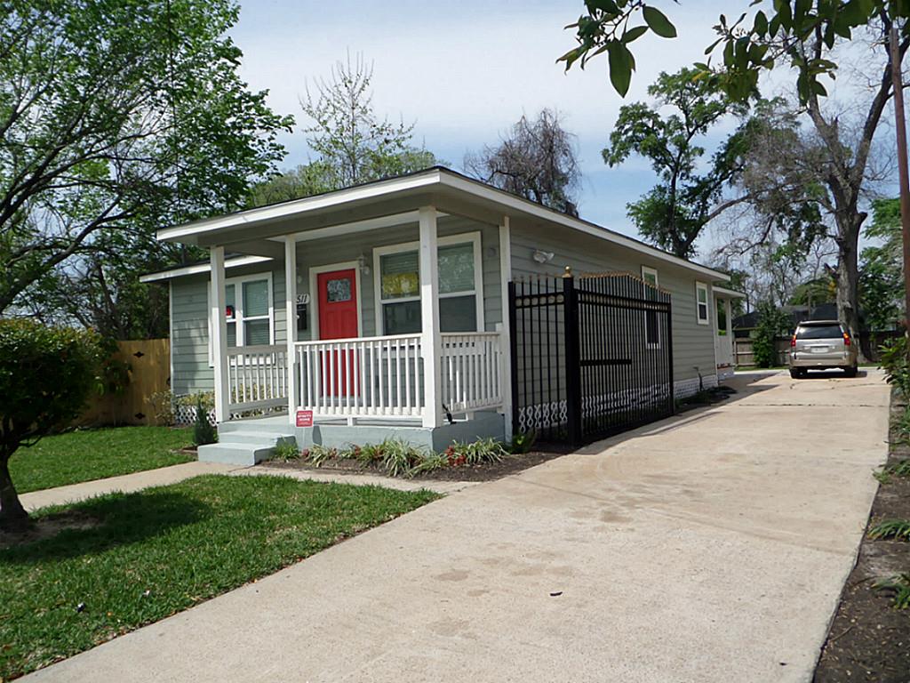 1511 Egypt Street Houston TX 77009