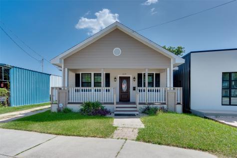 4519 N Main Street Houston TX 77009