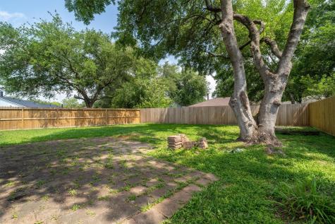 2790 Wood Hollow Drive League City TX 77573