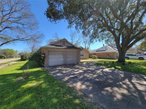 2638 Village Oak Drive Katy TX 77493