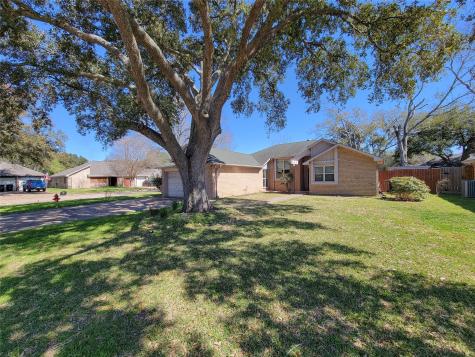 2638 Village Oak Drive Katy TX 77493