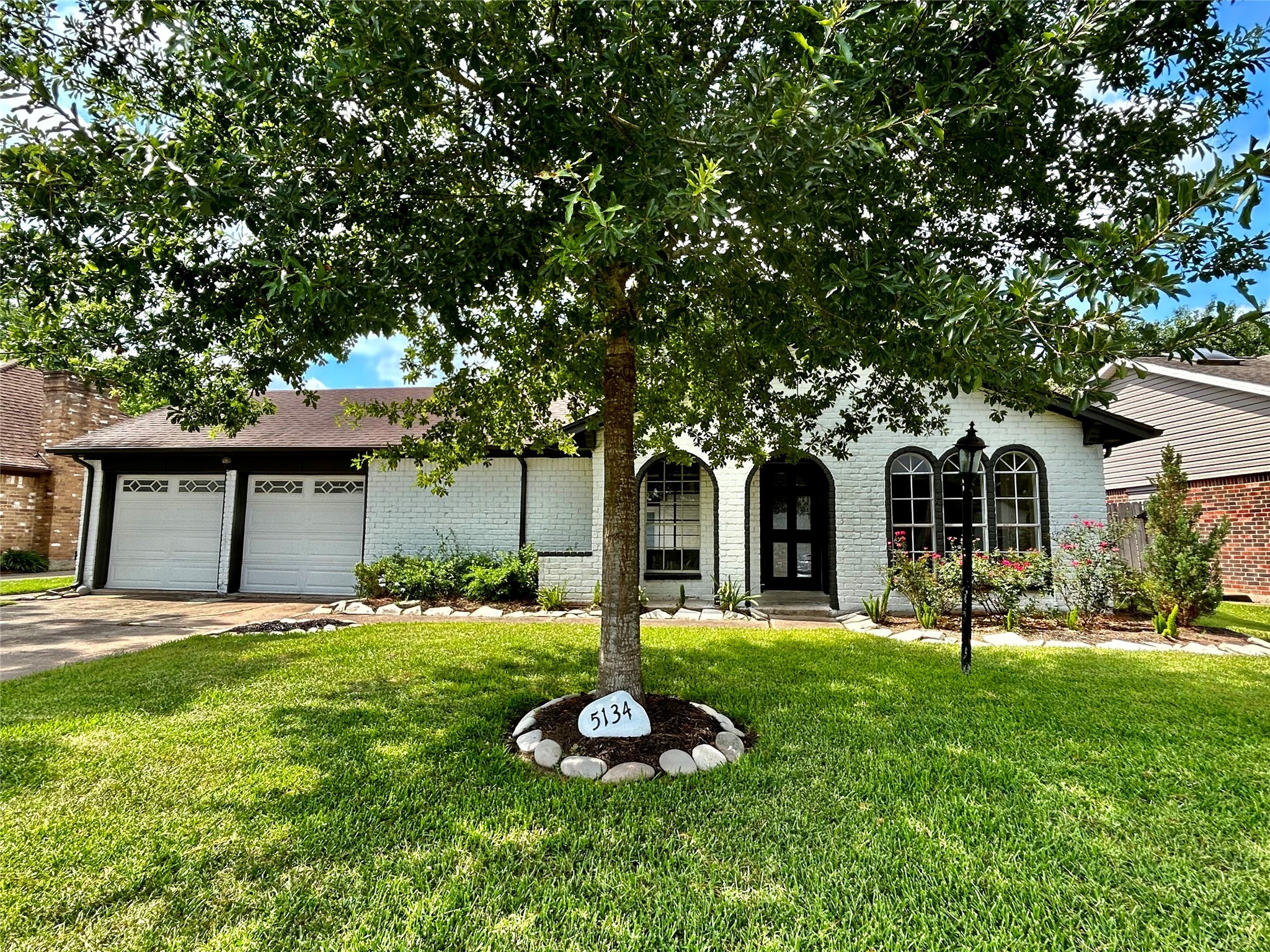 5134 Shady Oaks Lane Friendswood TX 77546