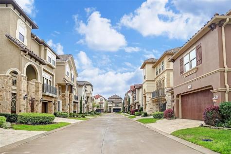 706 Old Oyster Trail Sugar Land TX 77478