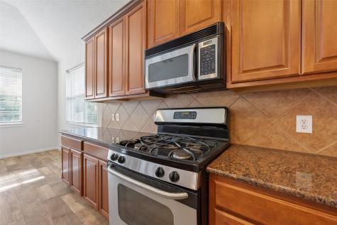 78 S Archwyck Circle Houston TX 77382