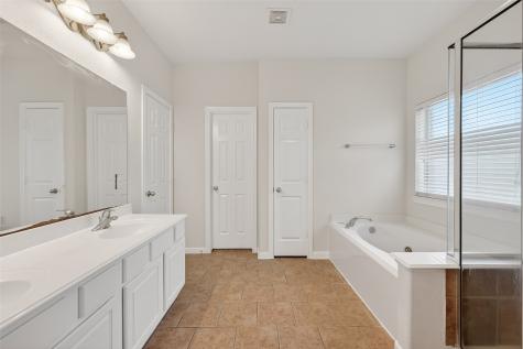 78 S Archwyck Circle Houston TX 77382
