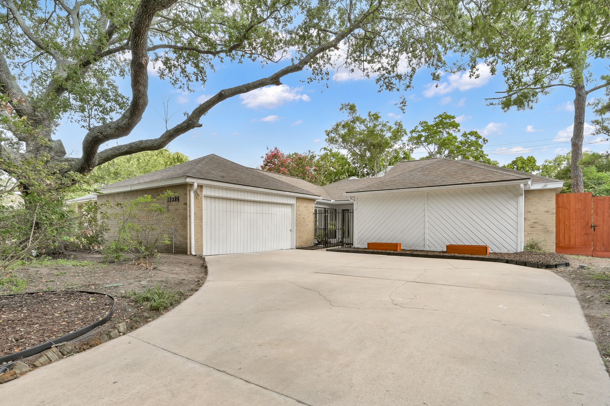 12326 Rocky Knoll Drive Houston TX 77077
