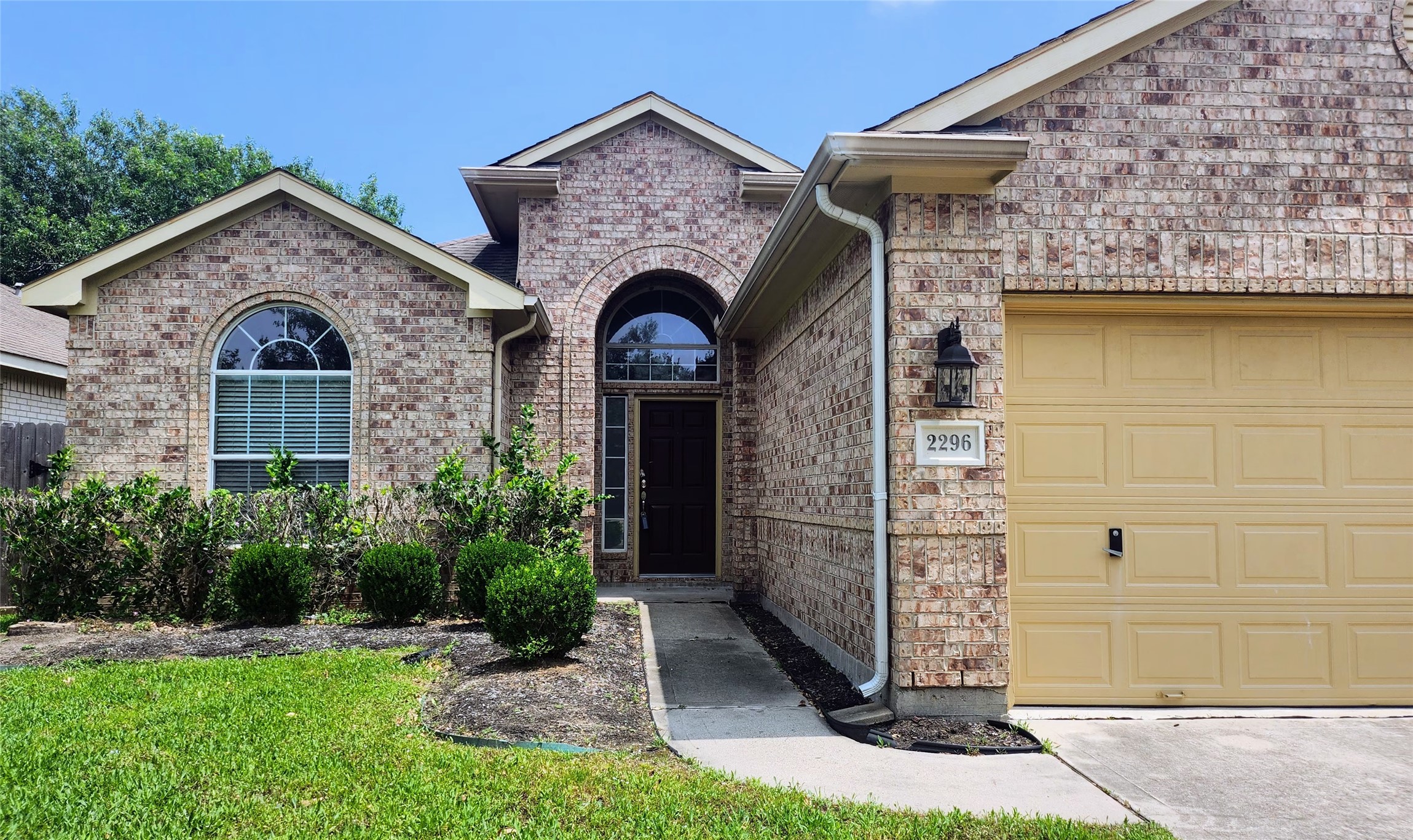 2296 Catalonia Cove League City TX 77573