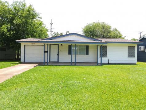 28 14th Street N Texas City TX 77590