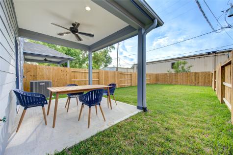 10021 Alfred Lane B Houston TX 77041