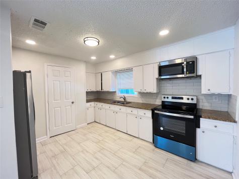 7337 Orville Street B Houston TX 77028
