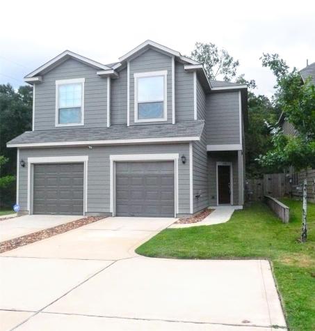 32 Woodland Hills Drive B Conroe TX 77303