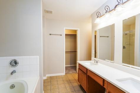 710 Danbury Park Lane Houston TX 77073