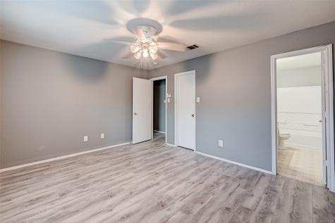 13518 Woodring Court Houston TX 77045