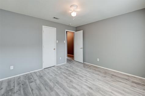 13518 Woodring Court Houston TX 77045
