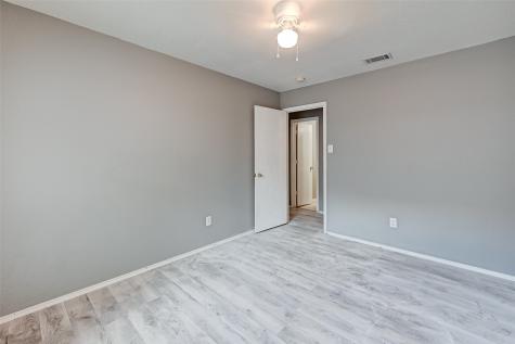 13518 Woodring Court Houston TX 77045