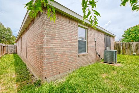 13518 Woodring Court Houston TX 77045