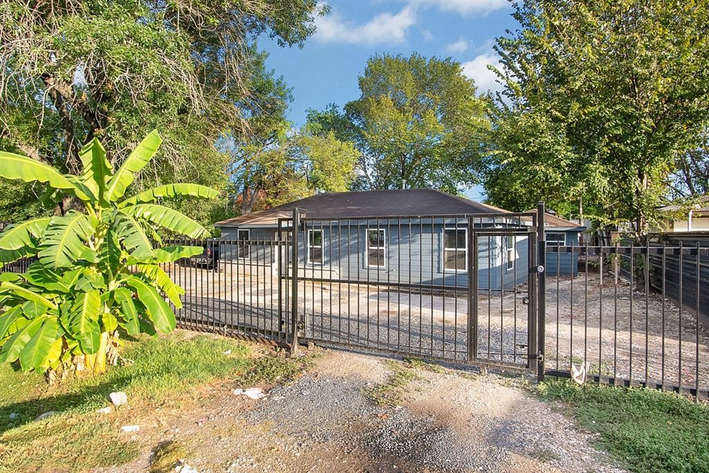 2116 Cromwell Street Houston TX 77093