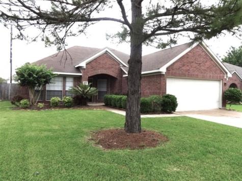2714 Glen Cullen Lane Pearland TX 77584