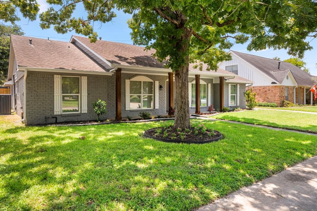 10402 Bob White Drive Houston TX 77096