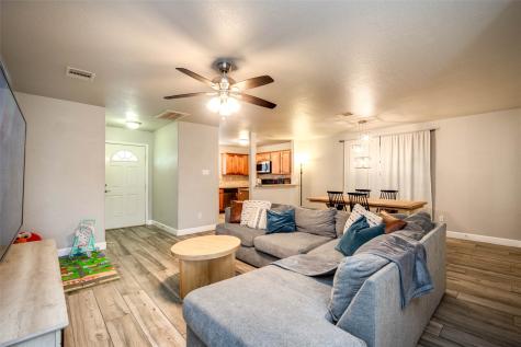 111 Delaney Street Houston TX 77009