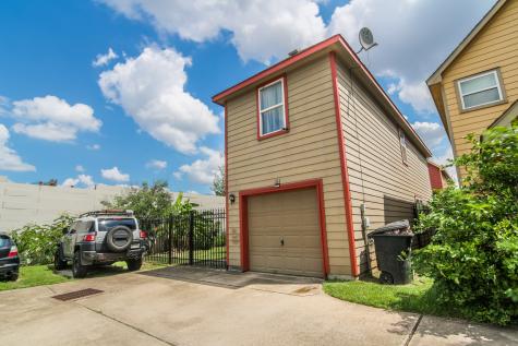 111 Delaney Street Houston TX 77009