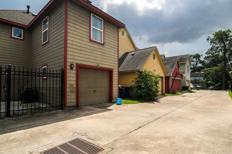 111 Delaney Street Houston TX 77009