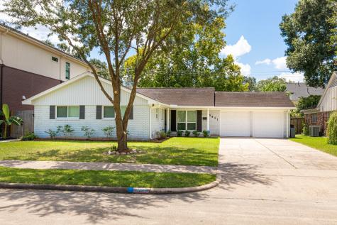 5431 Maple Street Houston TX 77096