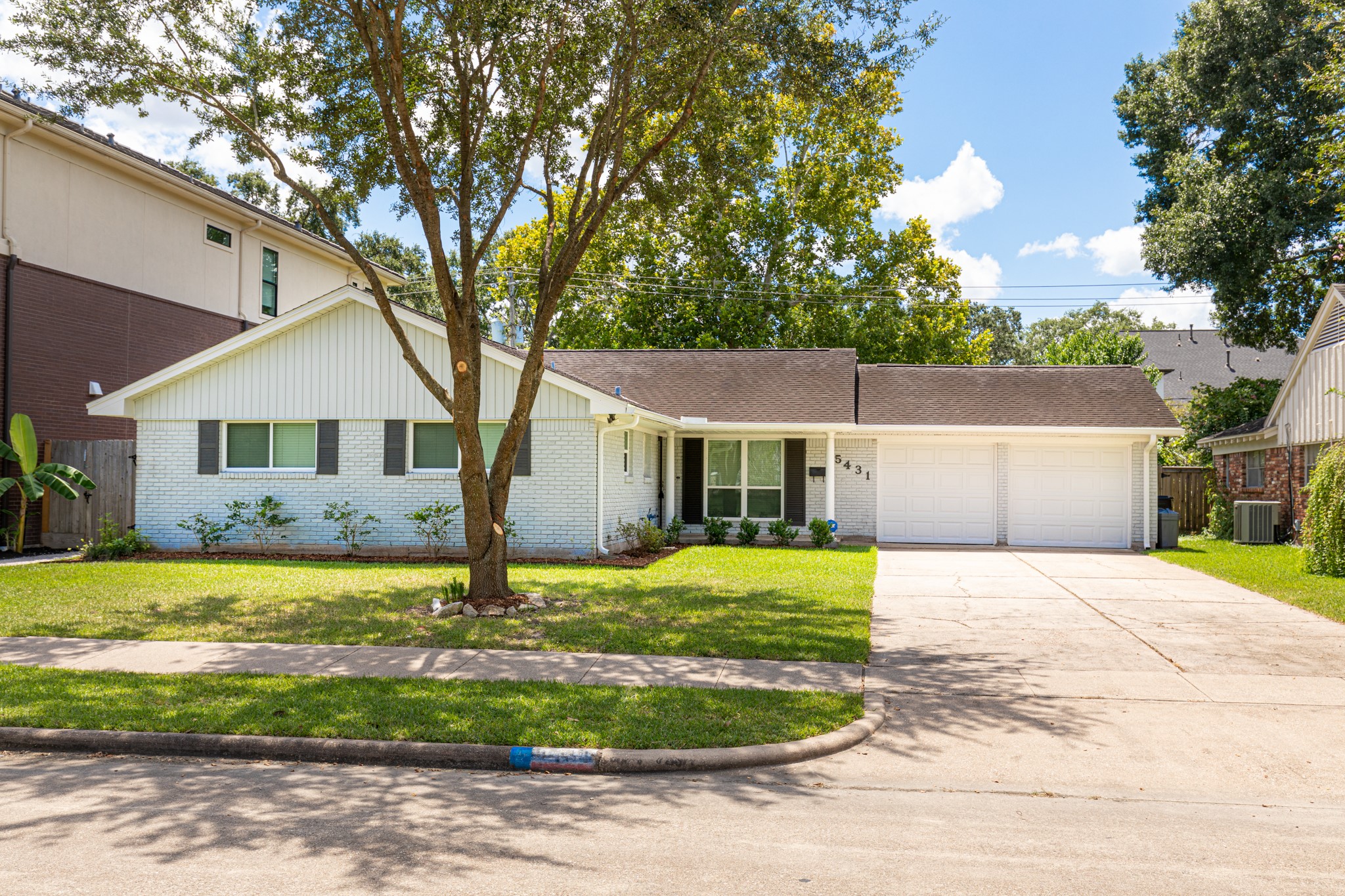 5431 Maple Street Houston TX 77096