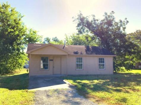 2417 Avenue A Bay City TX 77414