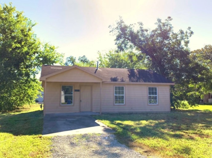 2417 Avenue A Bay City TX 77414