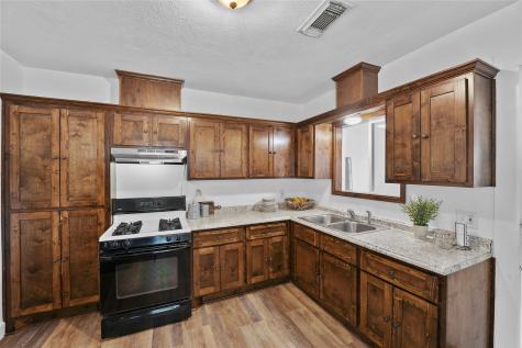 1805 Avenue N 1/2 Galveston TX 77550