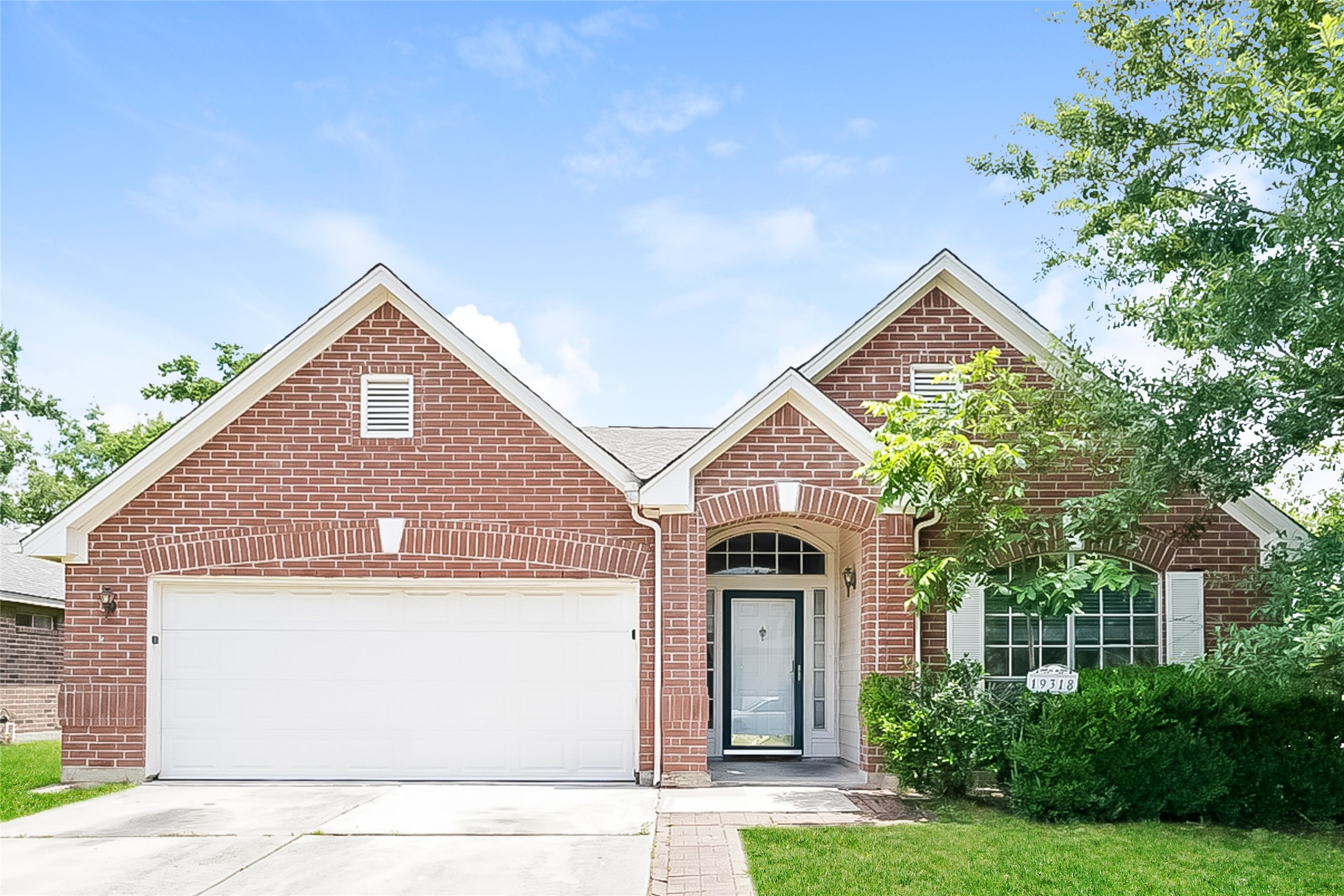 19318 Pinewood Bluff Lane Humble TX 77346