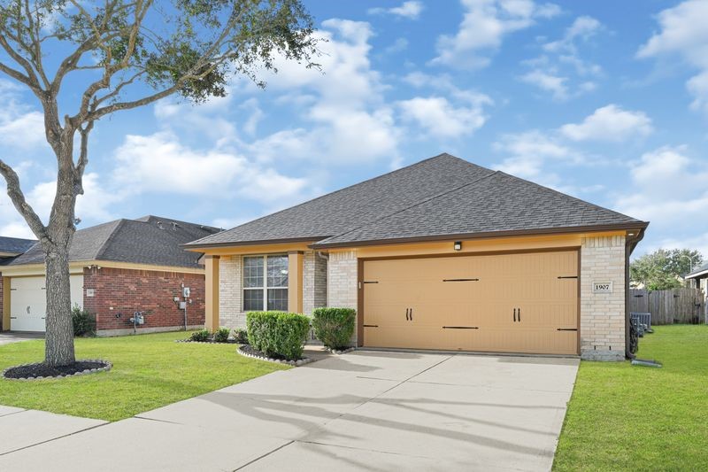 1907 Caldbeck Lane Fresno TX 77545
