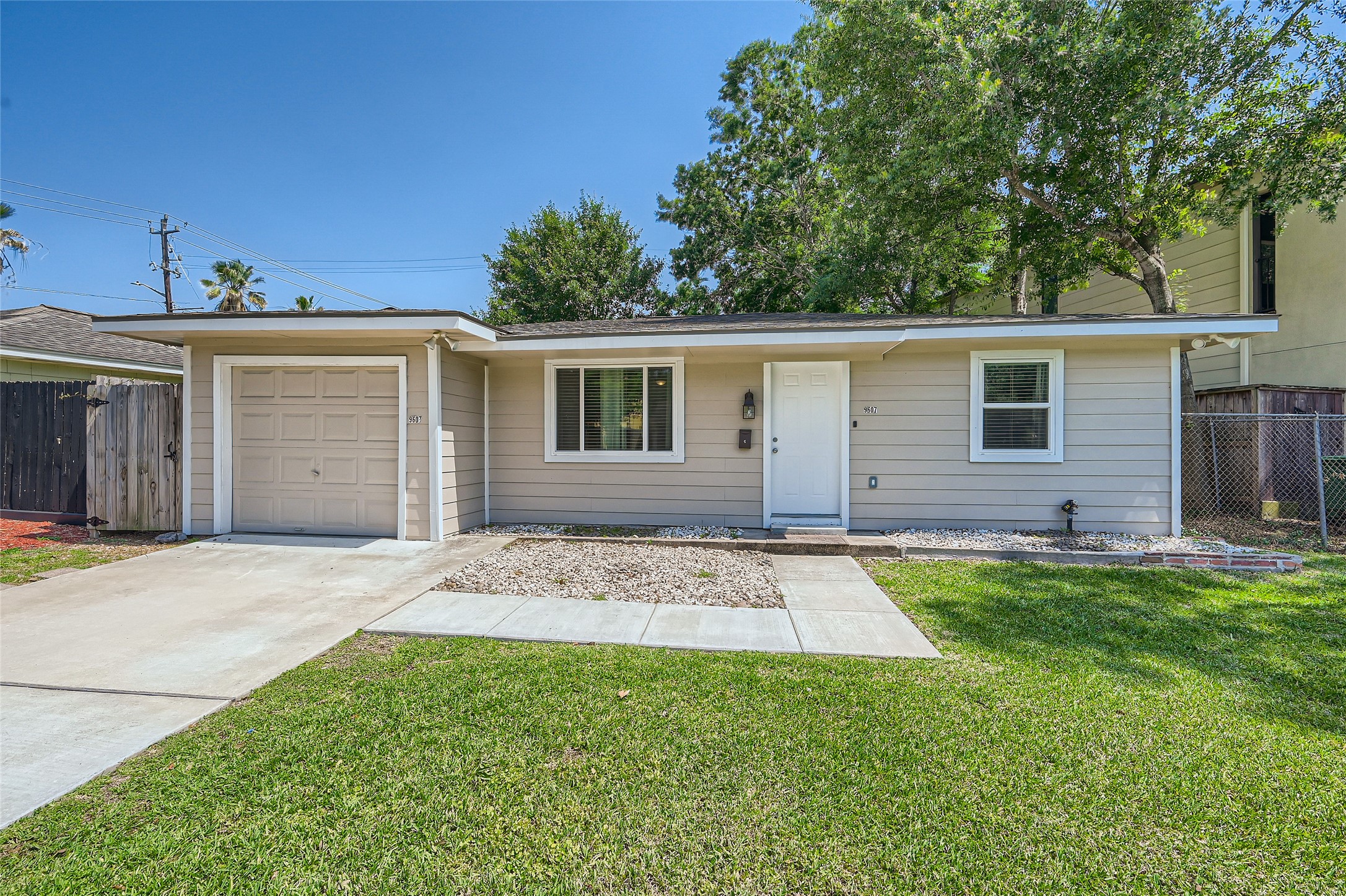 9607 Chatfield Street Houston TX 77025