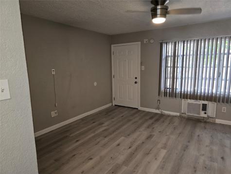 2501 Yoakum Boulevard 13 Houston TX 77006