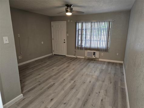 2501 Yoakum Boulevard 13 Houston TX 77006