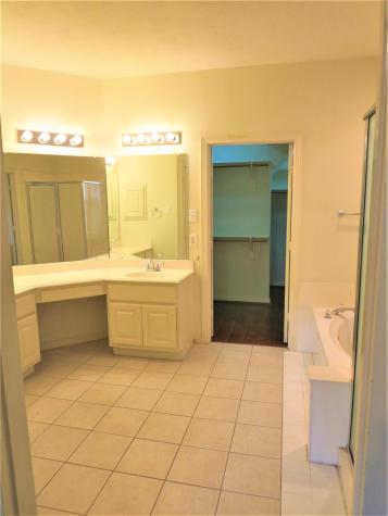9542 Kelsey Meadows Court Houston TX 77040