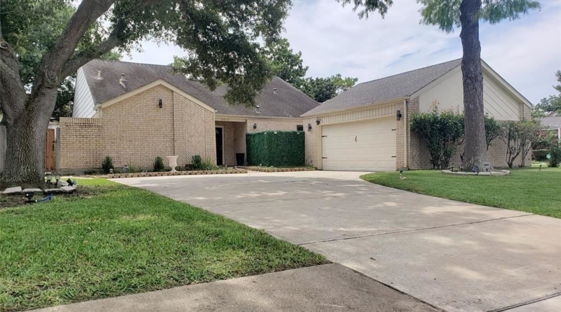12215 Ella Lee Lane Houston TX 77077