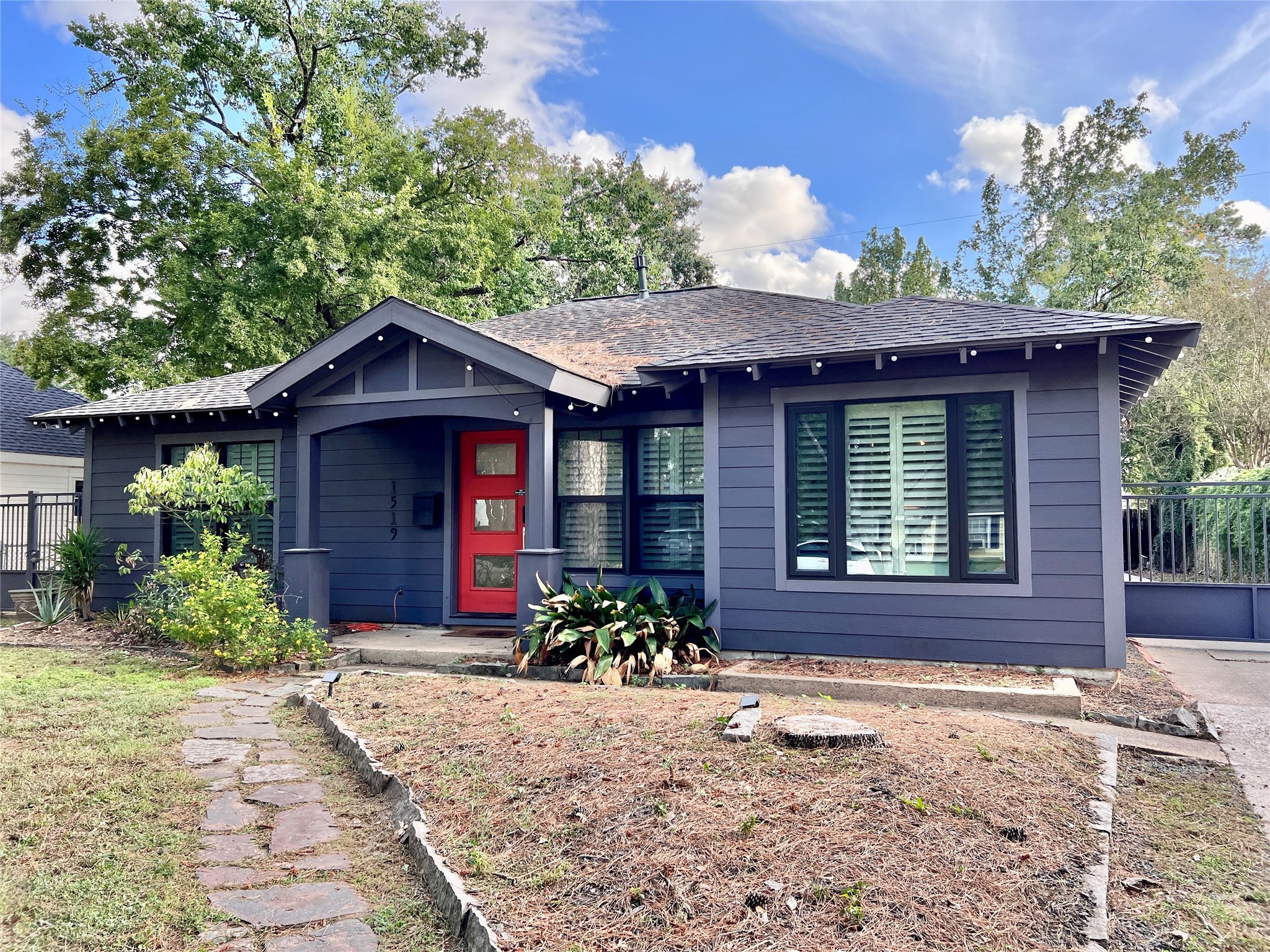 1519 Sue Barnett Drive Houston TX 77018