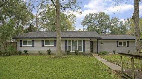 211 Van Winkle Street Lake Jackson TX 77566