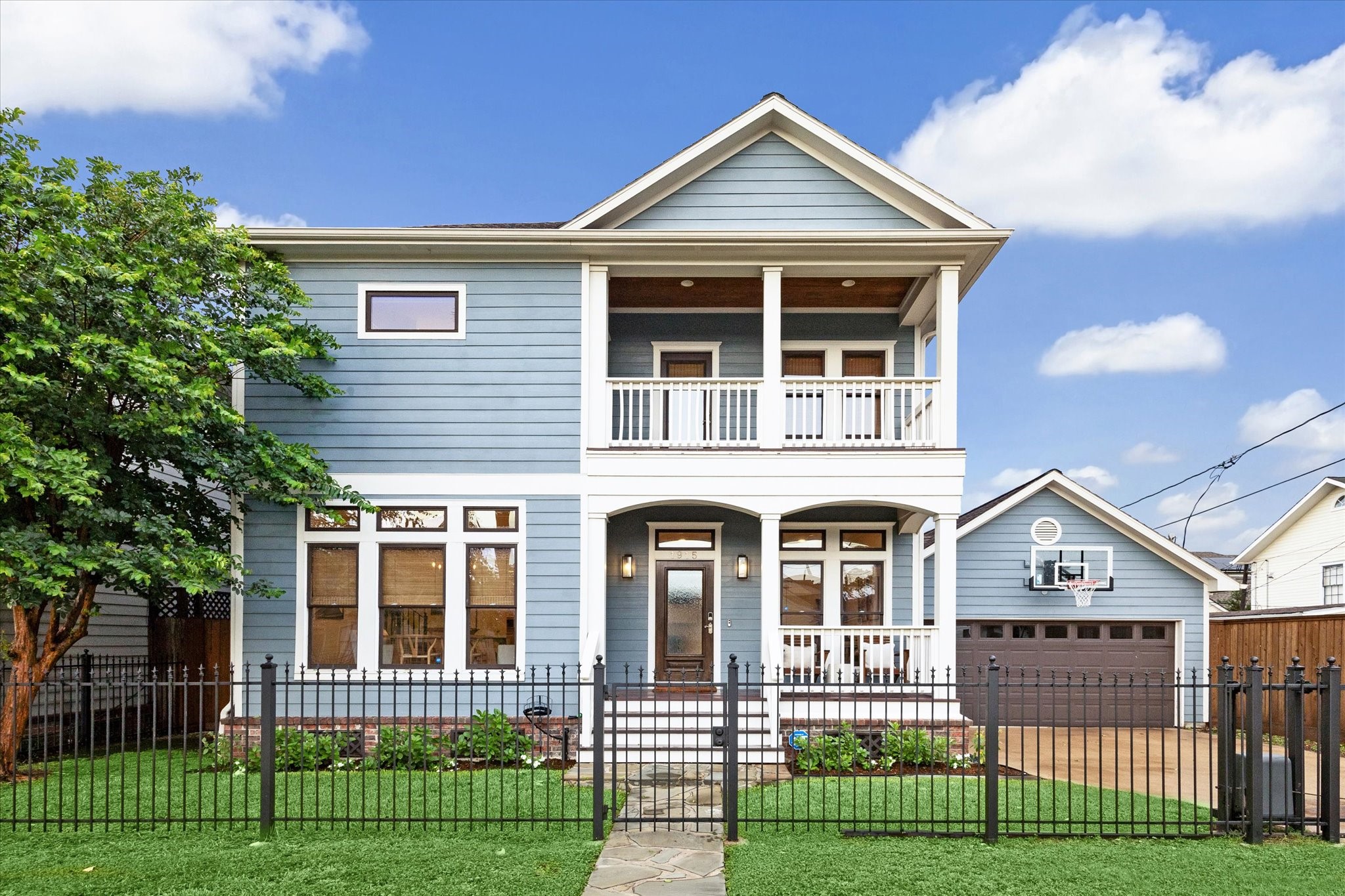 1915 Bradshaw Street Houston TX 77008