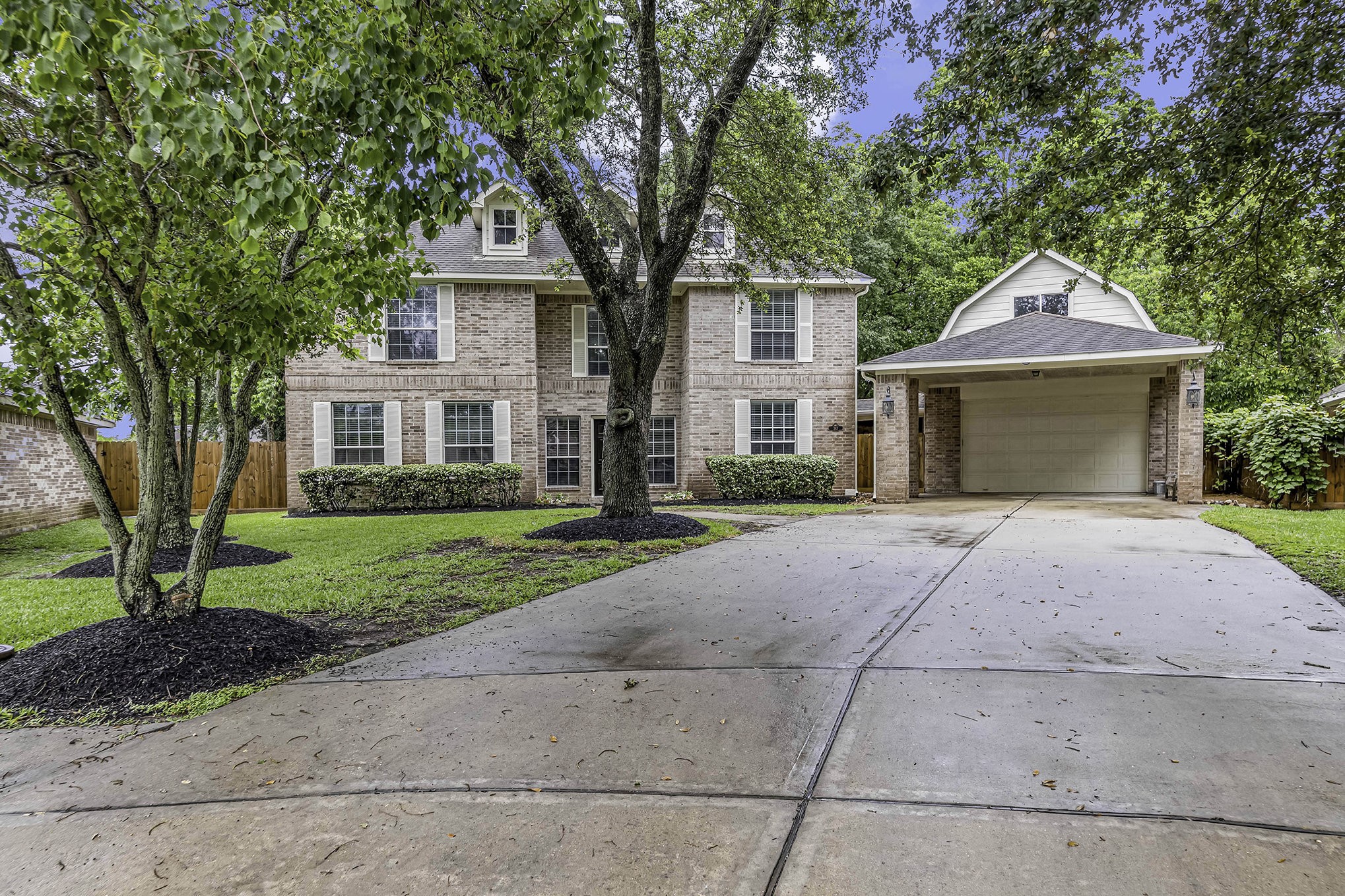 383 Oakshire Court League City TX 77573
