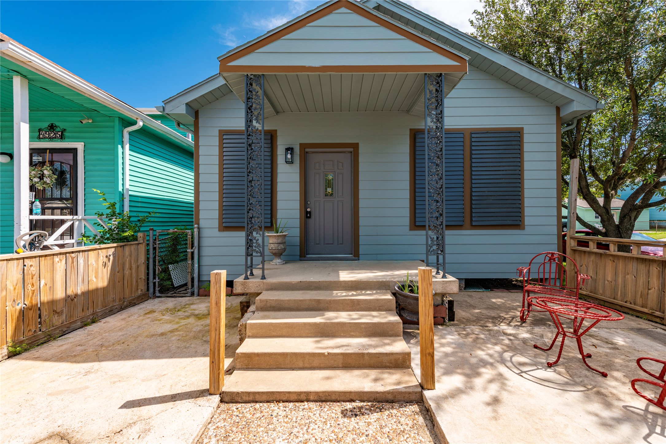 4927 Avenue O 1/2 Galveston TX 77551