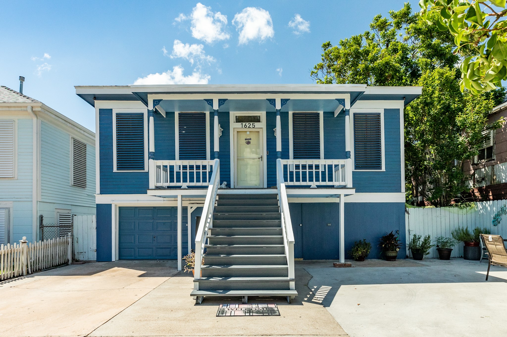 1625 Avenue M 1/2 Galveston TX 77550