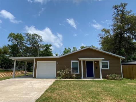 140 Huisache Street Lake Jackson TX 77566