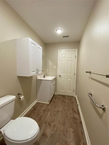 140 Huisache Street Lake Jackson TX 77566