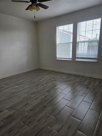 2724 Avenue D 11 San Leon TX 77539