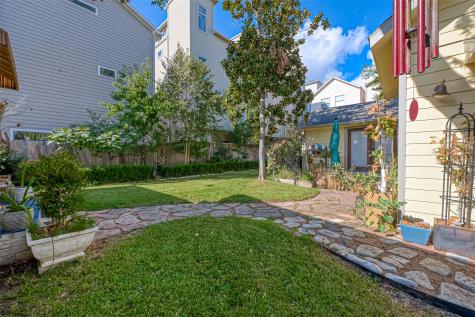 211 Roy Street Houston TX 77007
