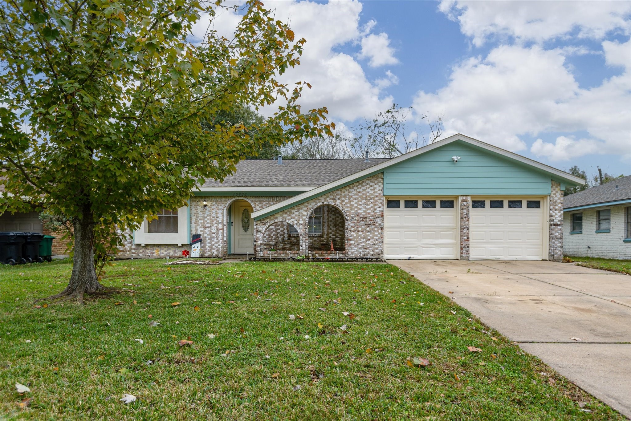 10902 Overlea Drive Houston TX 77089