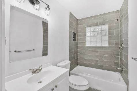 5127 W Bellfort Avenue Houston TX 77035
